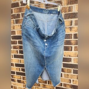Ariat, 34 R (fits 14/16) denim skirt with buttons, front slit